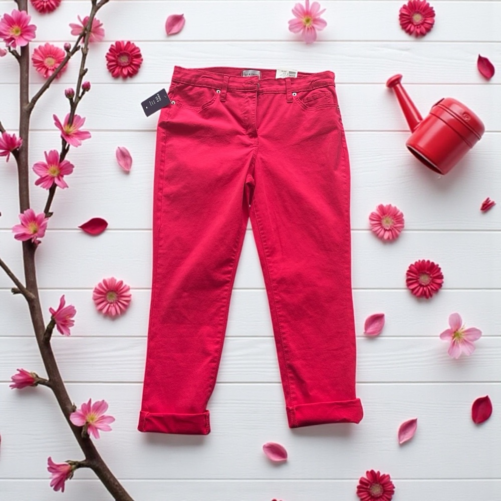 Crown & Ivy Women's Bold Pink High-Rise Crop Skinny‎ Jeans - Picture 3 of 7